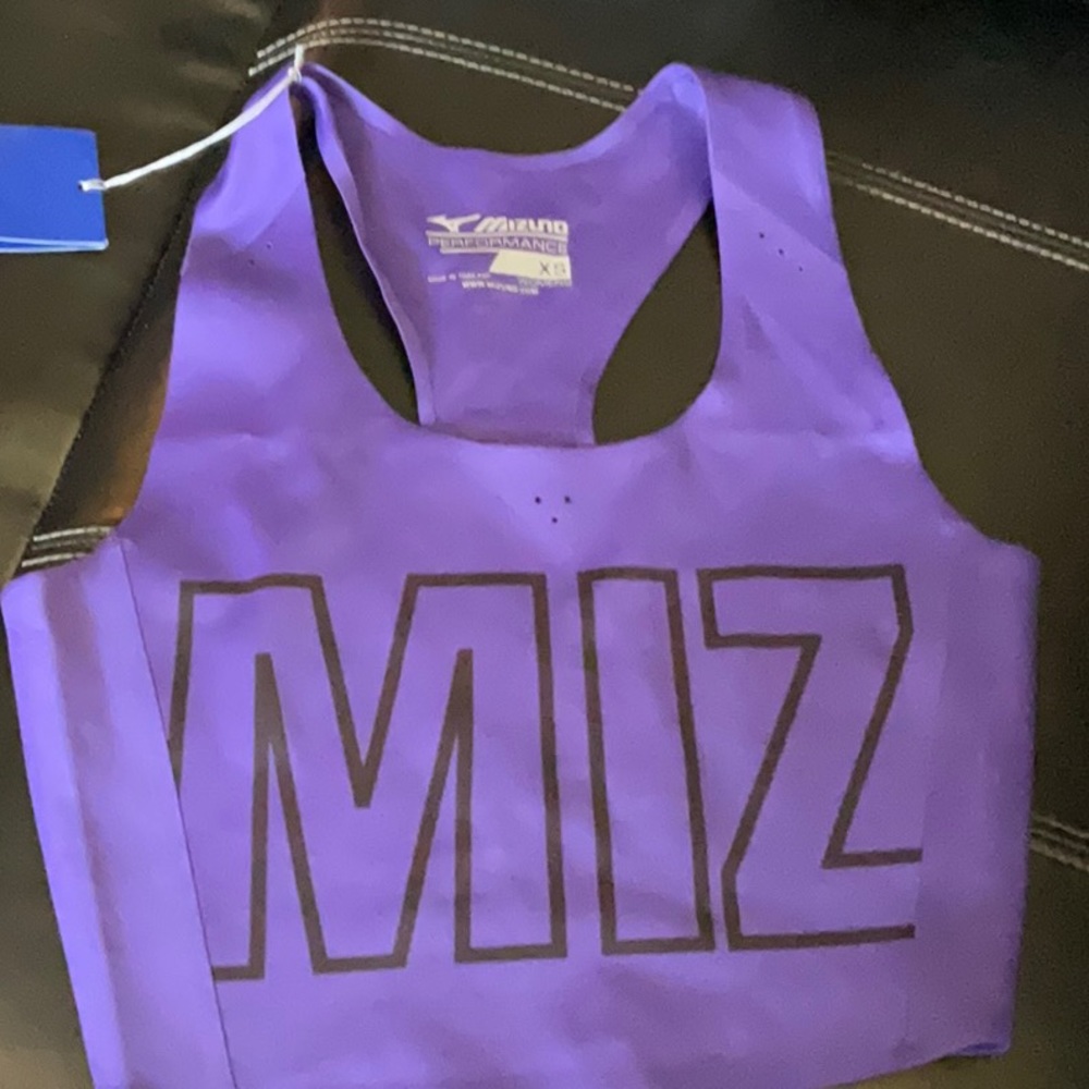 Mizuno sprots bra xs NWT